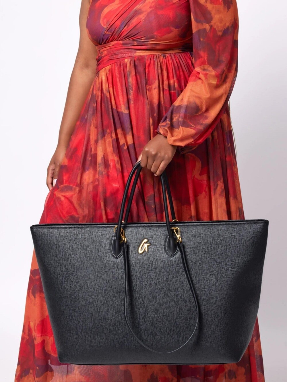 Glam-Aholic Lifestyle Jumbo Pebble Tote - Picture 6 of 11